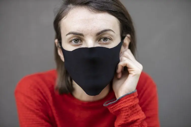 Comment se fabriquer un masque sans coudre ?